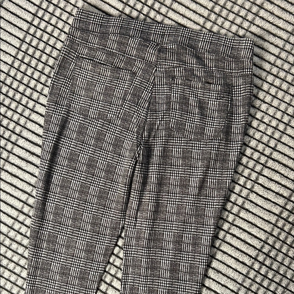 Women’s New Seven Plaid Leggings (L) - Picture 5 of 7